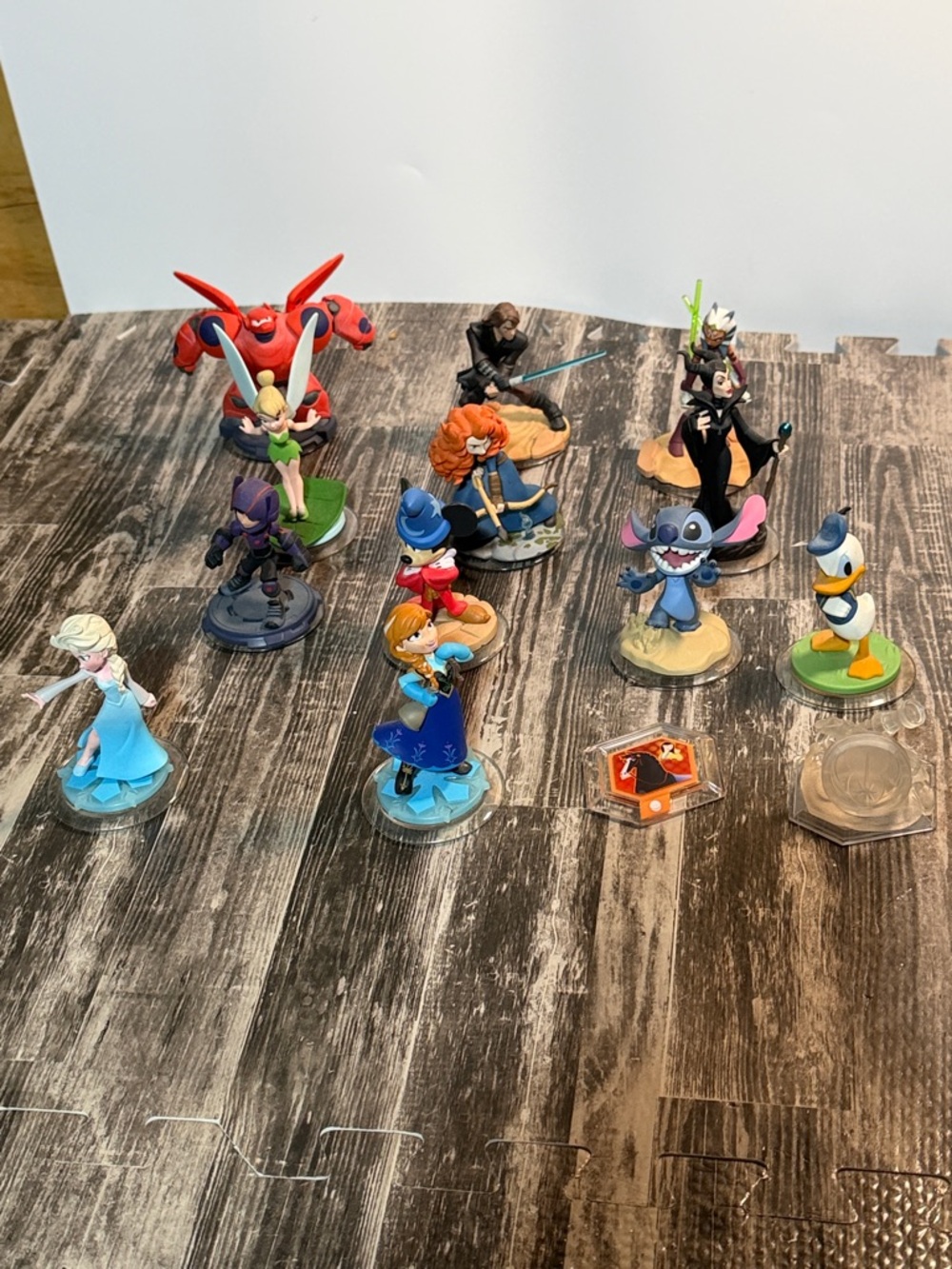 Disney Infinity 14 Pieces (1.0, 2.0, 3.0)